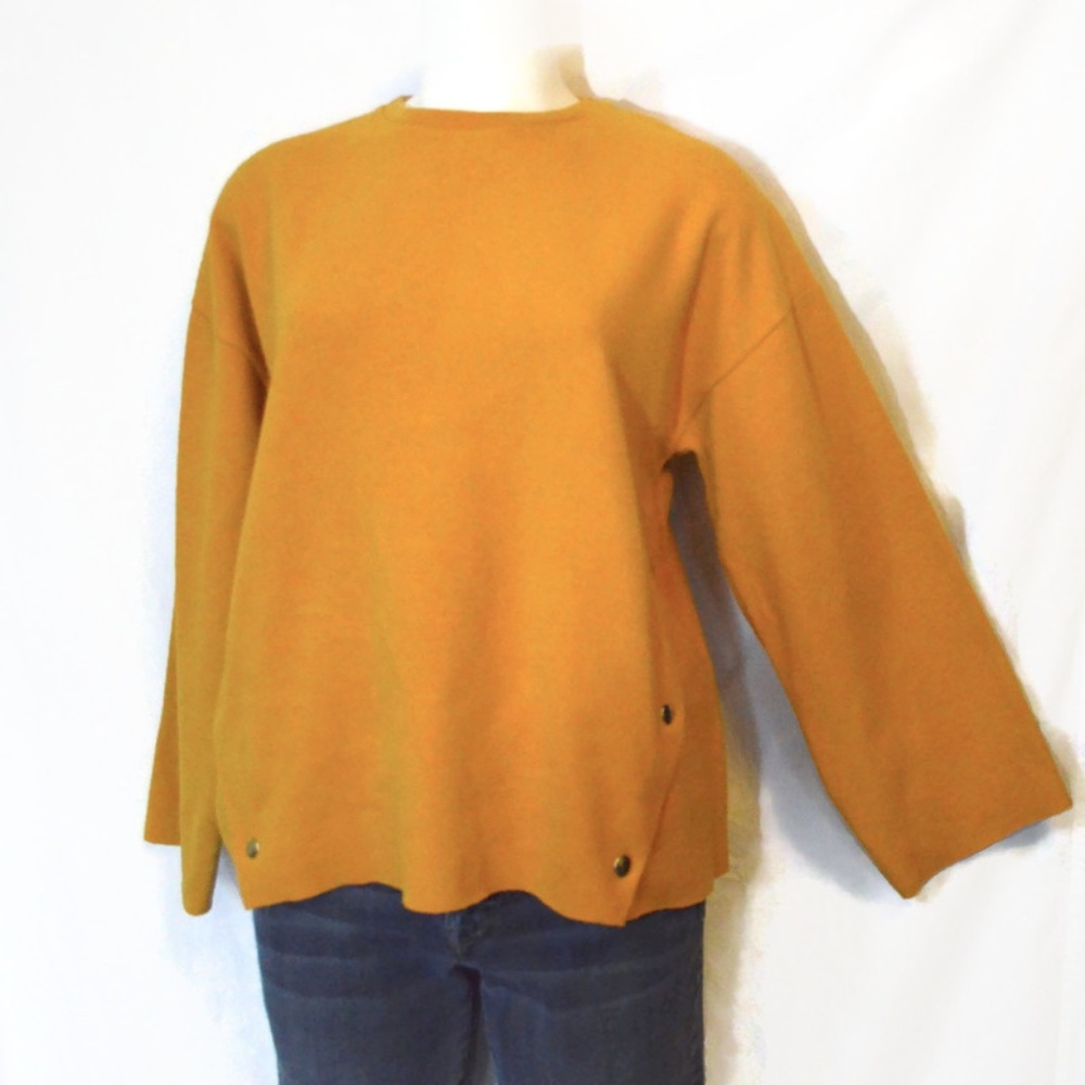 Zara Trafaluc Gold Sweater Size Medium - Picture 2 of 9
